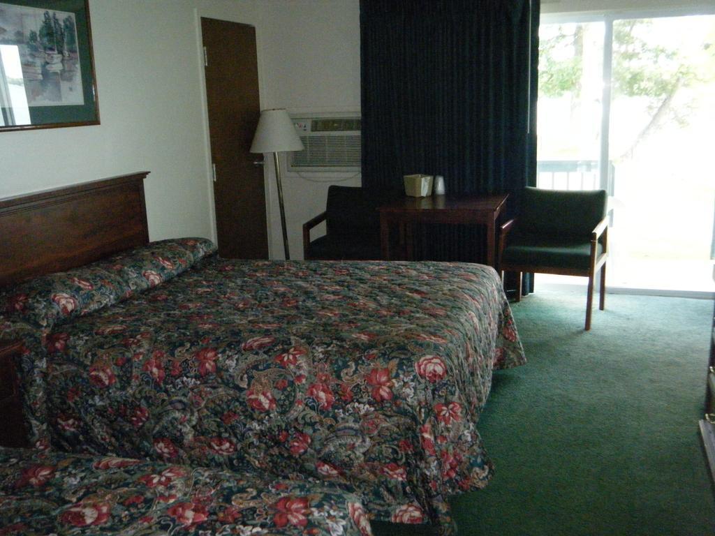 Cadillac Sands Resort 客房 照片